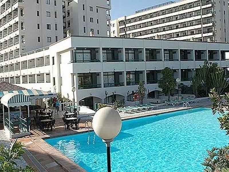 Park Aparthotel 2*